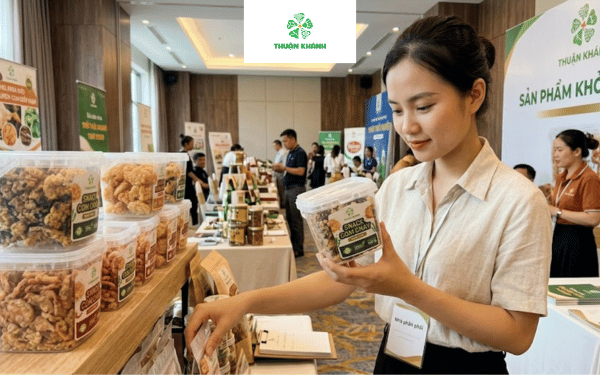 Cẩm Nang A-Z: 7 Cách Tìm Nguồn Hàng Kinh Doanh Online Giá Tận Gốc Cho Chủ Shop Mới