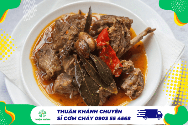 Cách nấu thịt dê cơm cháy Ninh Bình giòn ngon: Bí quyết nằm ở phần cơm cháy