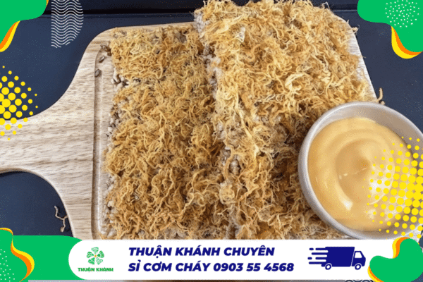 Con trai nên kinh doanh online gì? Cơm cháy là lựa chọn đáng thử khi vốn nhỏ